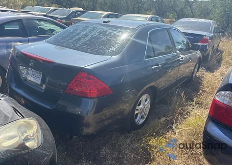 2007 Honda Accord 2.4 Ex из США, поврежденный, VIN 1HGCM56897A103158